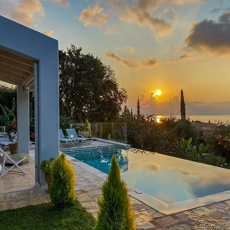 Vilă Seafront Prestige Pool Villas Barbati