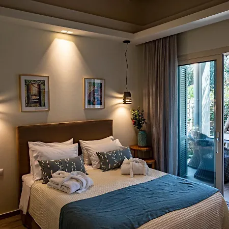 Seafront Prestige Pool Villas * Barbati