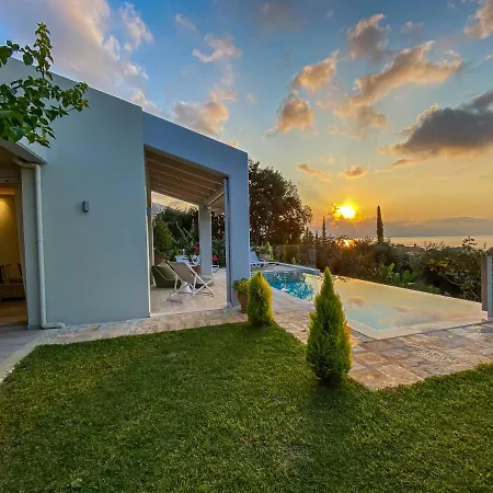Seafront Prestige Pool Villas * Barbati