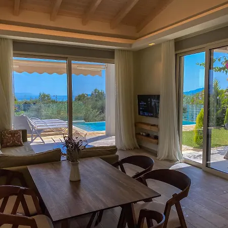 Seafront Prestige Pool Villas