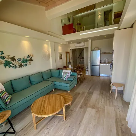 Seafront Prestige Pool Villas