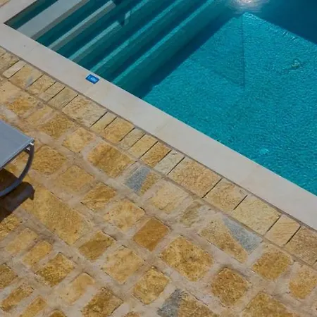 Seafront Prestige Pool Villas